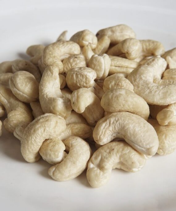 WW180 Cashew Nuts - 1 kg